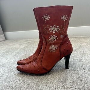 Ostrich Leather Heeled Women’s Embroidered Western Pointed Toe Boots